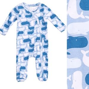 Nordstrom Baby, Blue Belair Whale Footie Pajamas Adorable print in size 3 mos